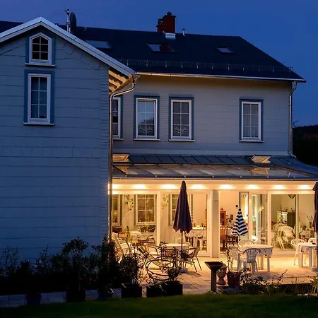 Regina Waldblick Friedrichroda